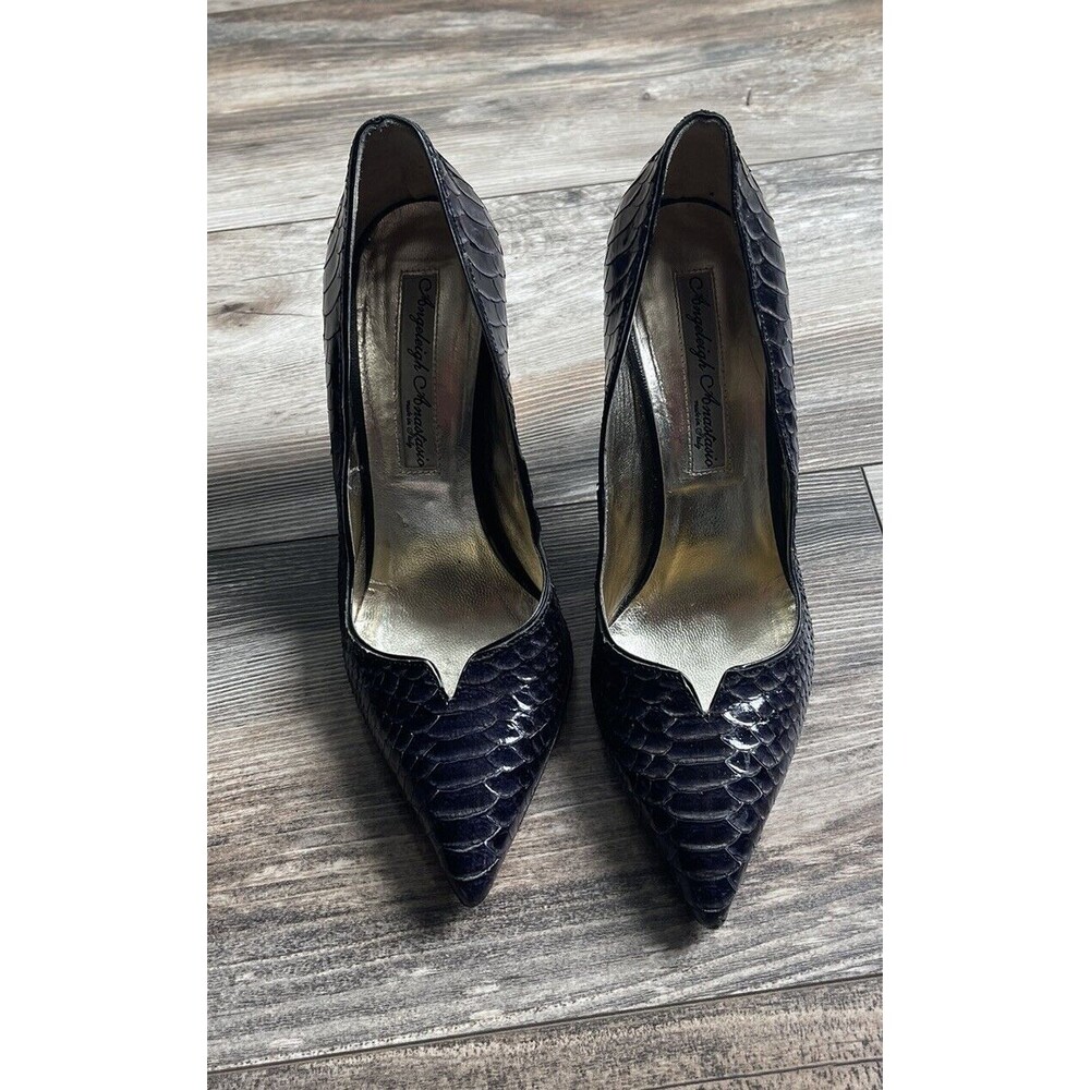 Angeleigh Anastasio Women's Snake Print Black Iridescent Gold Pump Heels US 6.5